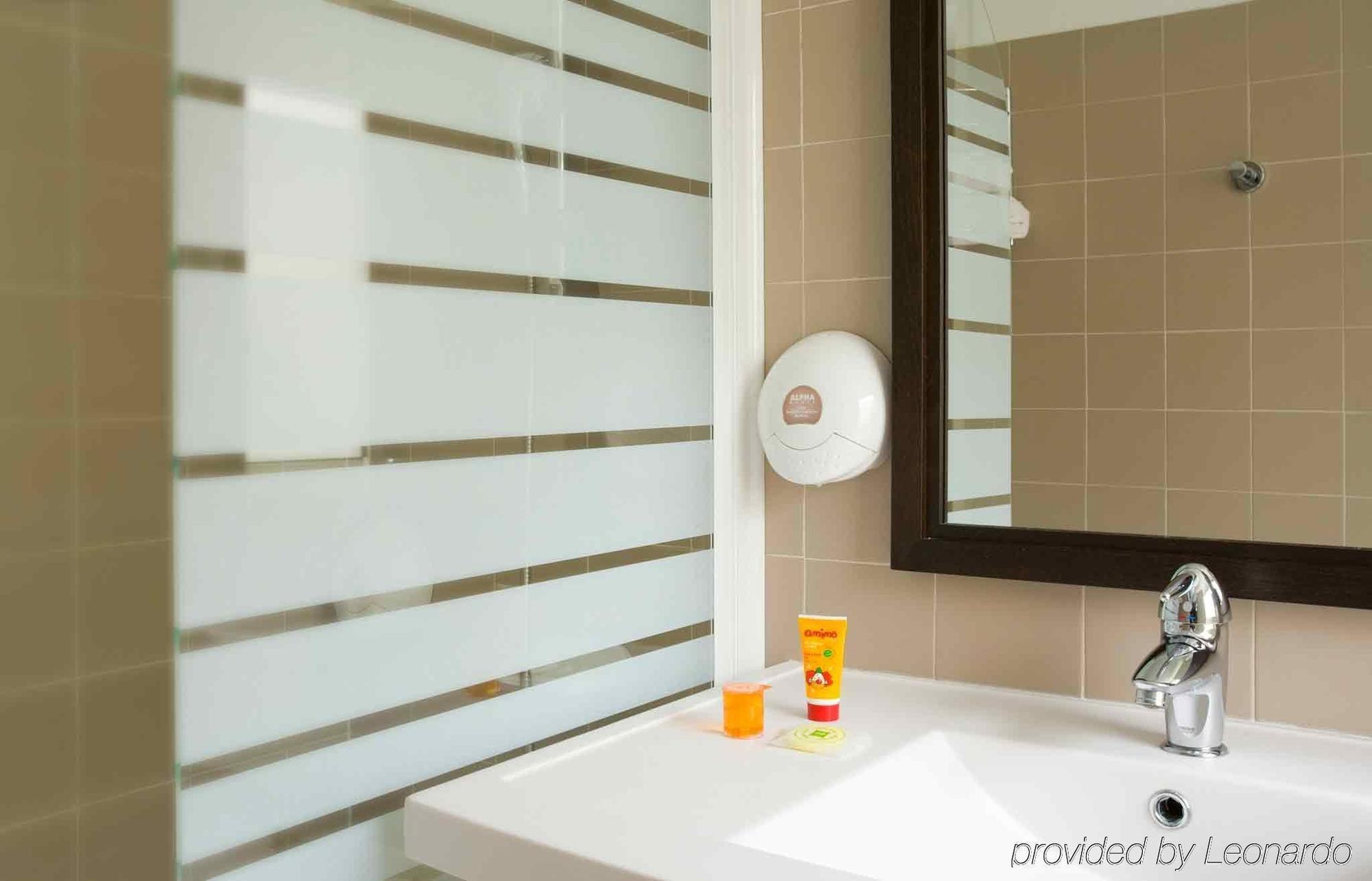 Ibis Styles Nantes Centre Place Royale Habitación foto
